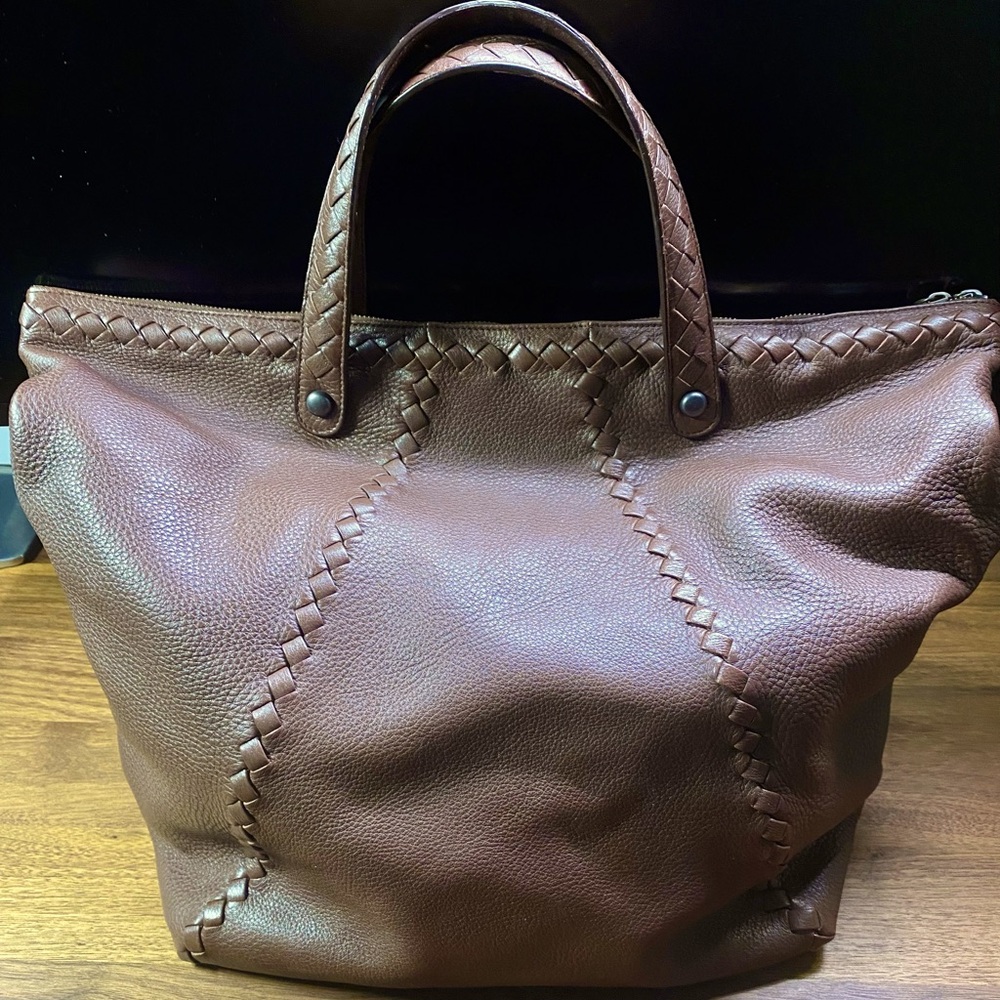 COPY - Bottega Veneta Cervo Ottone Leather Tote Brown